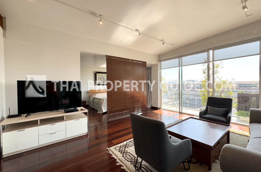 Penthouse in Phaholyothin 